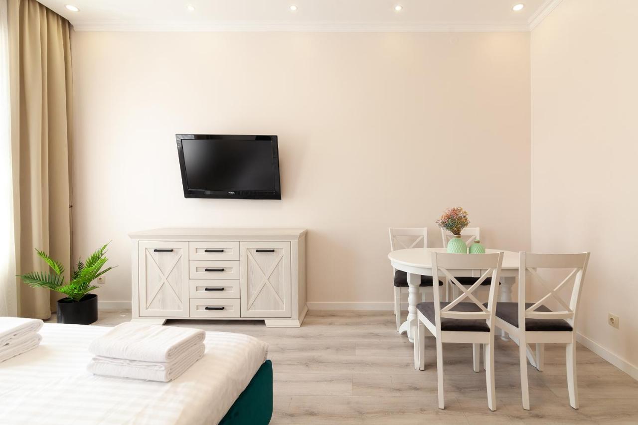 Avangard Saint Teodora III Apart Lviv Ngoại thất bức ảnh