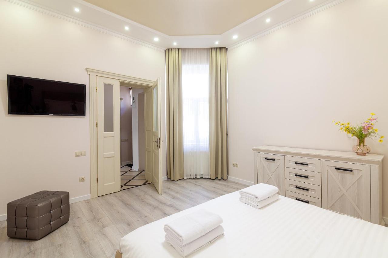 Avangard Saint Teodora III Apart Lviv Ngoại thất bức ảnh