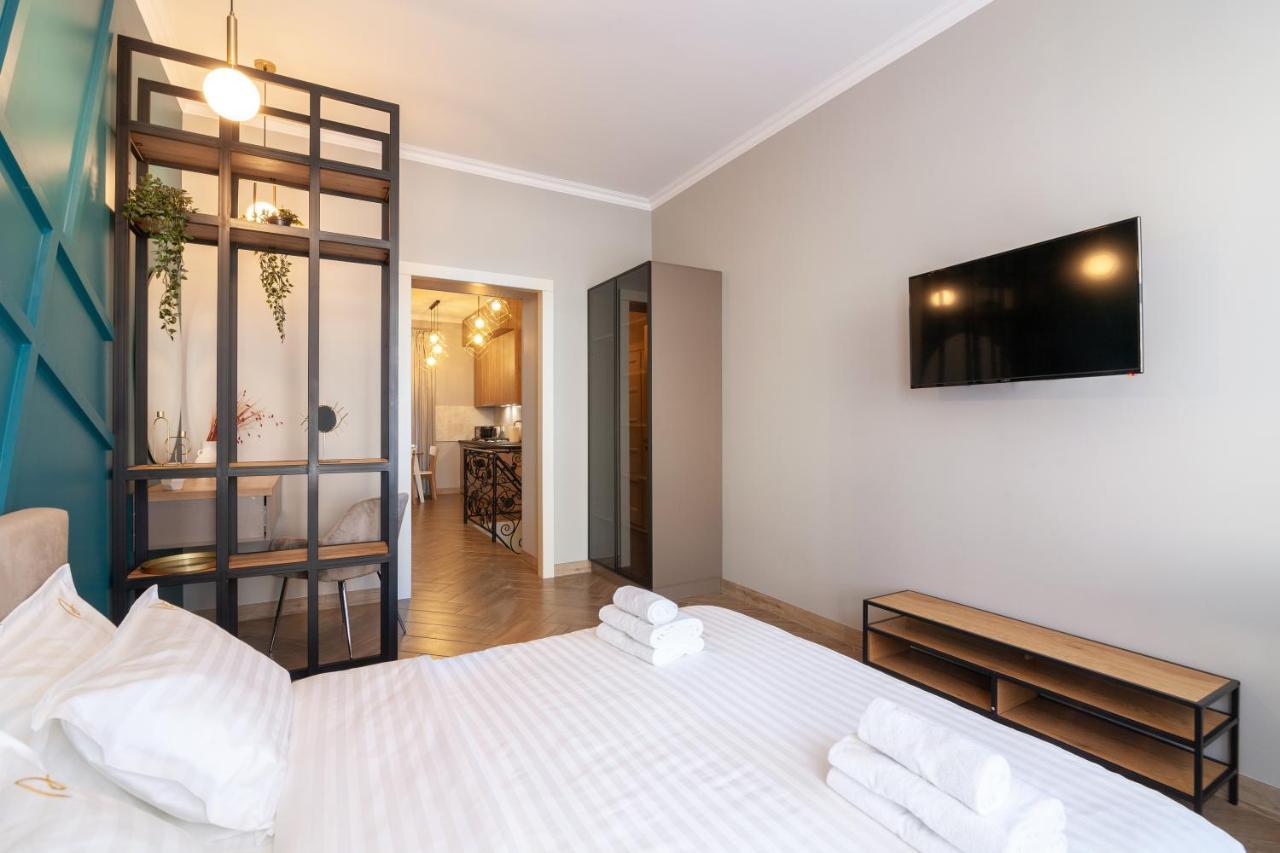 Avangard Saint Teodora III Apart Lviv Ngoại thất bức ảnh