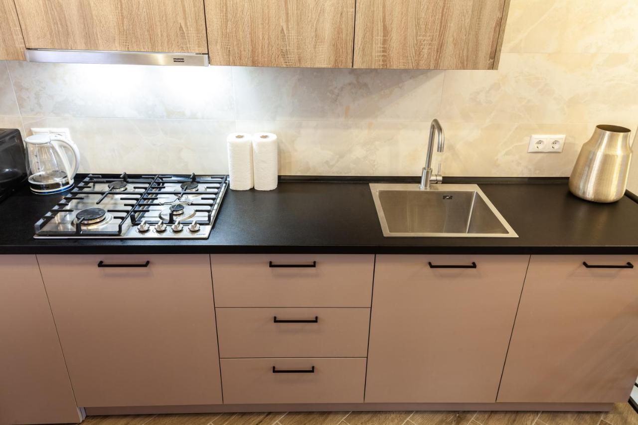 Avangard Saint Teodora III Apart Lviv Ngoại thất bức ảnh