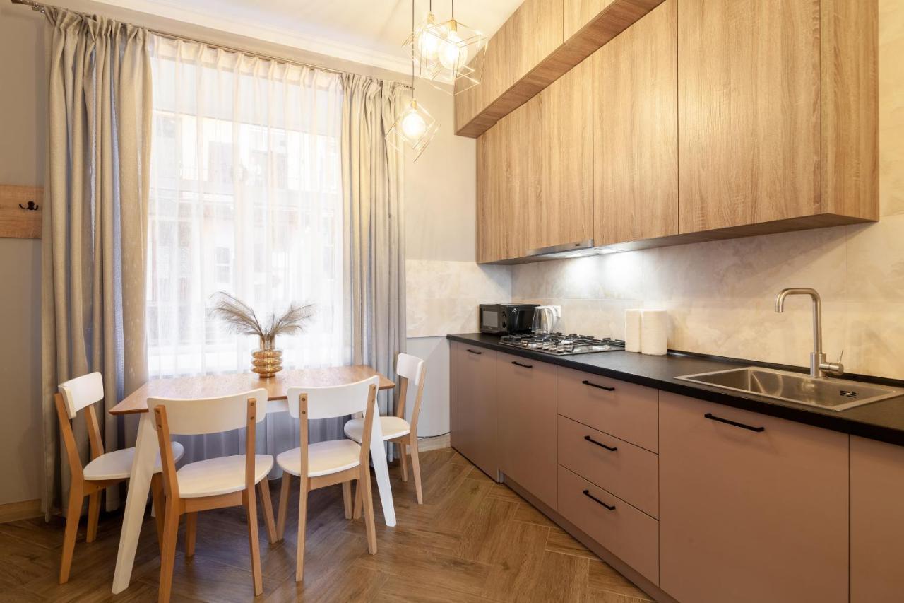 Avangard Saint Teodora III Apart Lviv Ngoại thất bức ảnh